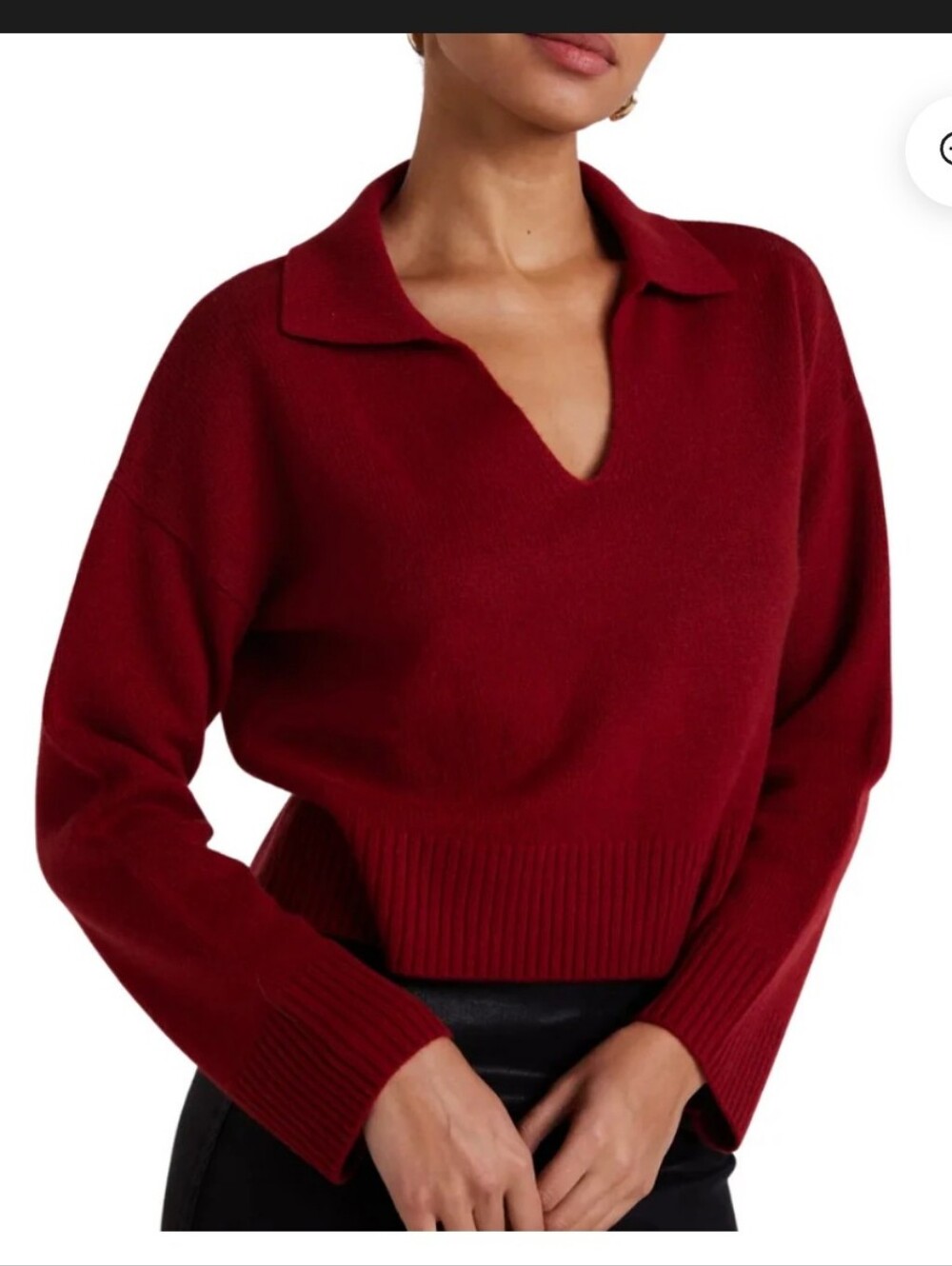 Bella Dahl
Wool and Cashmere Blend Collared Sweater in Garnet Red
